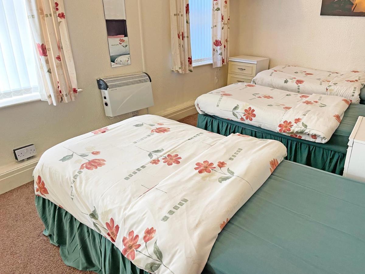 Balin Helmshore Hotel Blackpool Extérieur photo